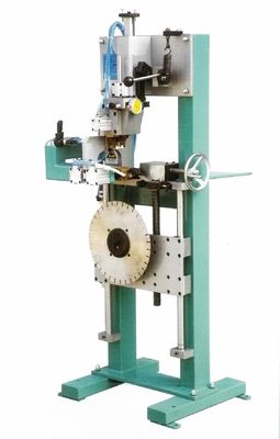 Semi Automatische Segment Solderende Machine voor Diamond Saw Blade Segment